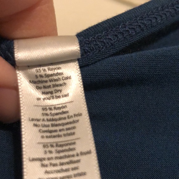 LuLaRoe Classic T - Picture 4 of 5